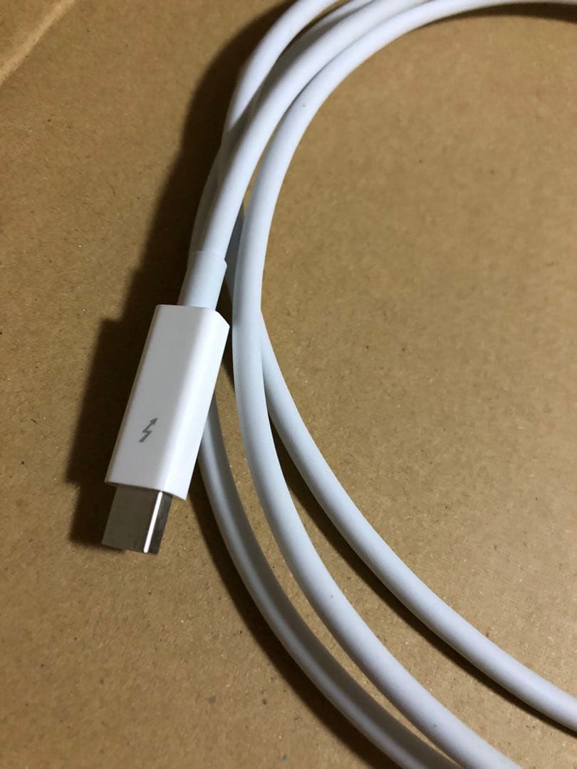 タンダーボルト3 アダプター　タンダーボルト2ケーブル Thunderbolt2