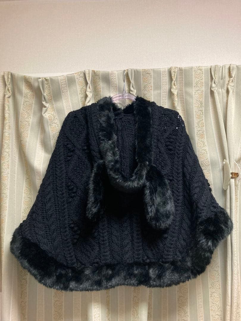 アラン編みうさみみケープ　黒×黒　　日曜日まで限定お値下げ！　出品11月迄