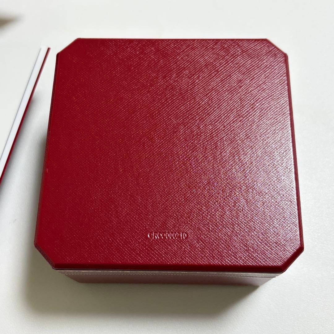 美品　カルティエ　ラブブレス　ブレスレットケース　空箱　現行品　リボン付き