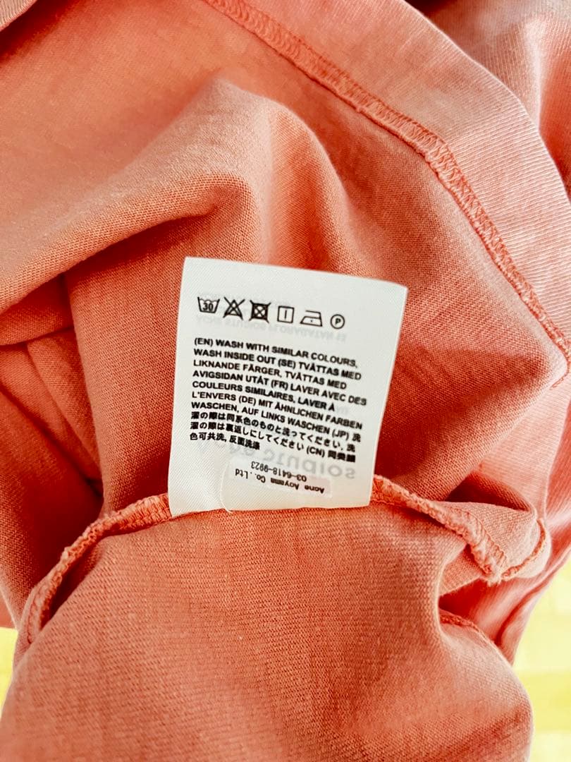 Acne Studios ピンク 半袖Tシャツ