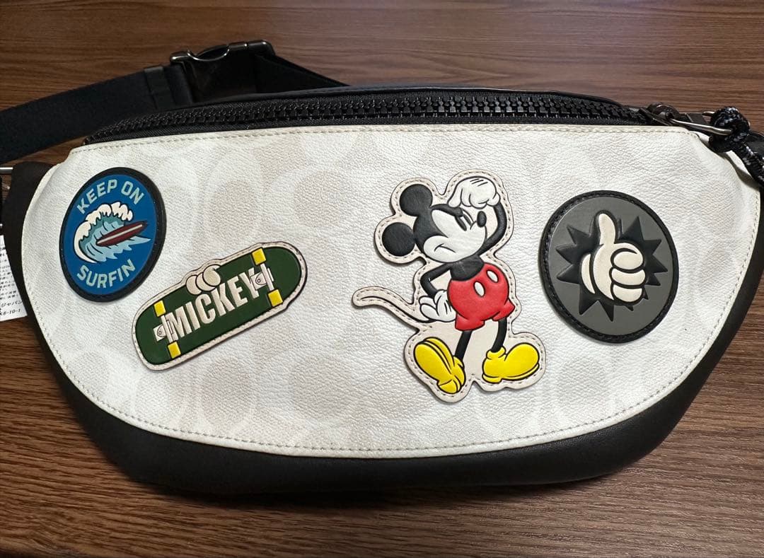 ミッキーマウス ボディバッグ