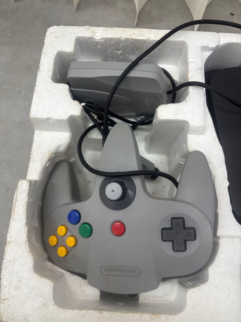 T*8様 【ジャンク】任天堂 ゲーム機・ソフト まとめ売り / 64/ゲームボー