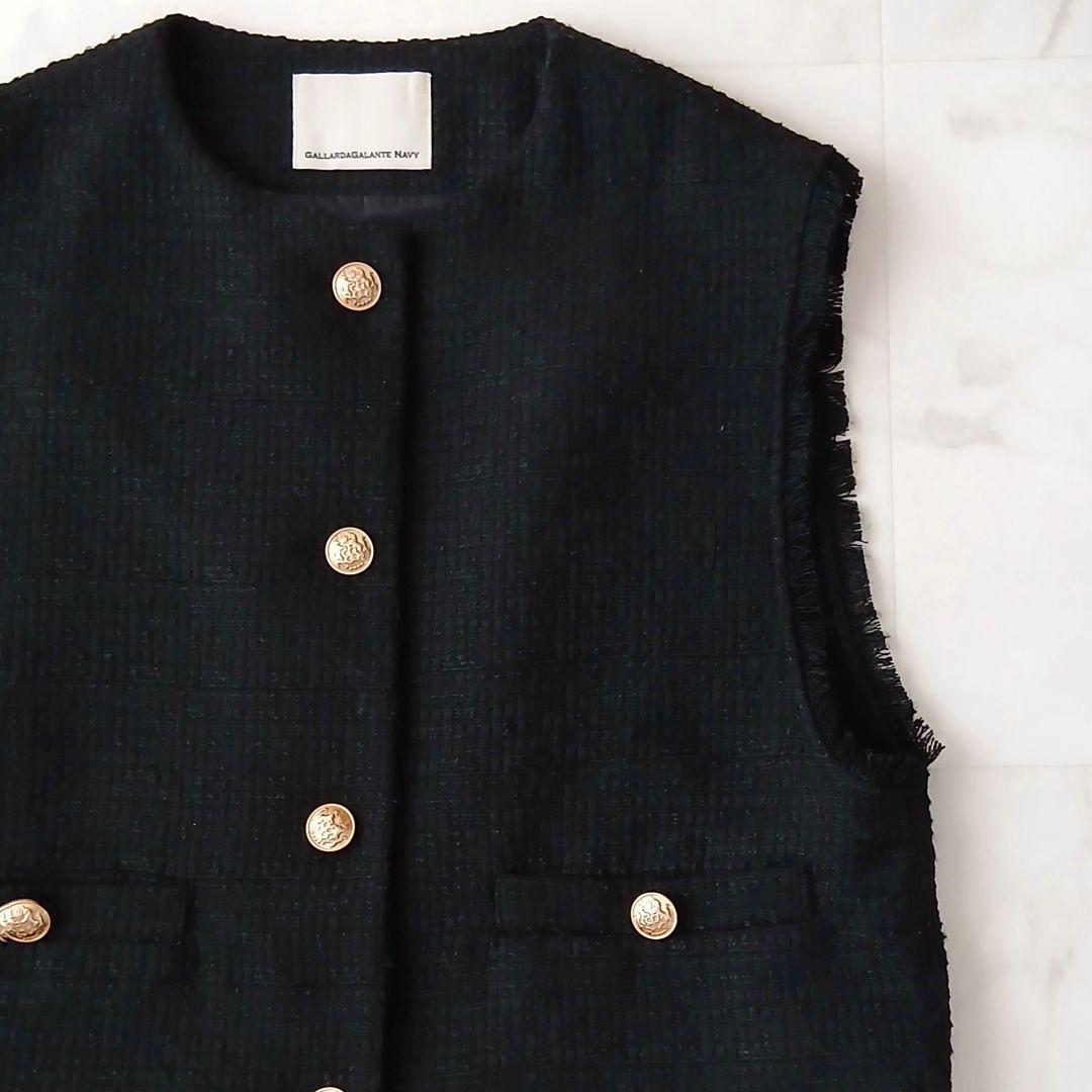 極美品 ガリャルダガランテ 洗える ツイード ショートベスト 金ボタン ブラック