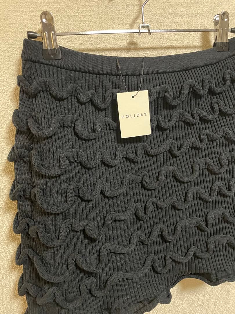 スカート HOLIDAY RUFFLE KNIT MINI SKIRT