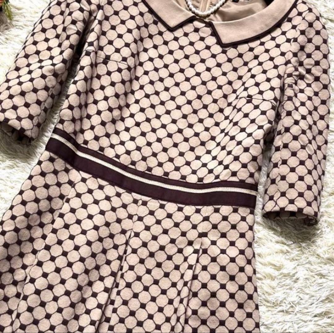 【極美品】トッカ 襟付きジャガードワンピース ウエストマーク フレア ブラウン4