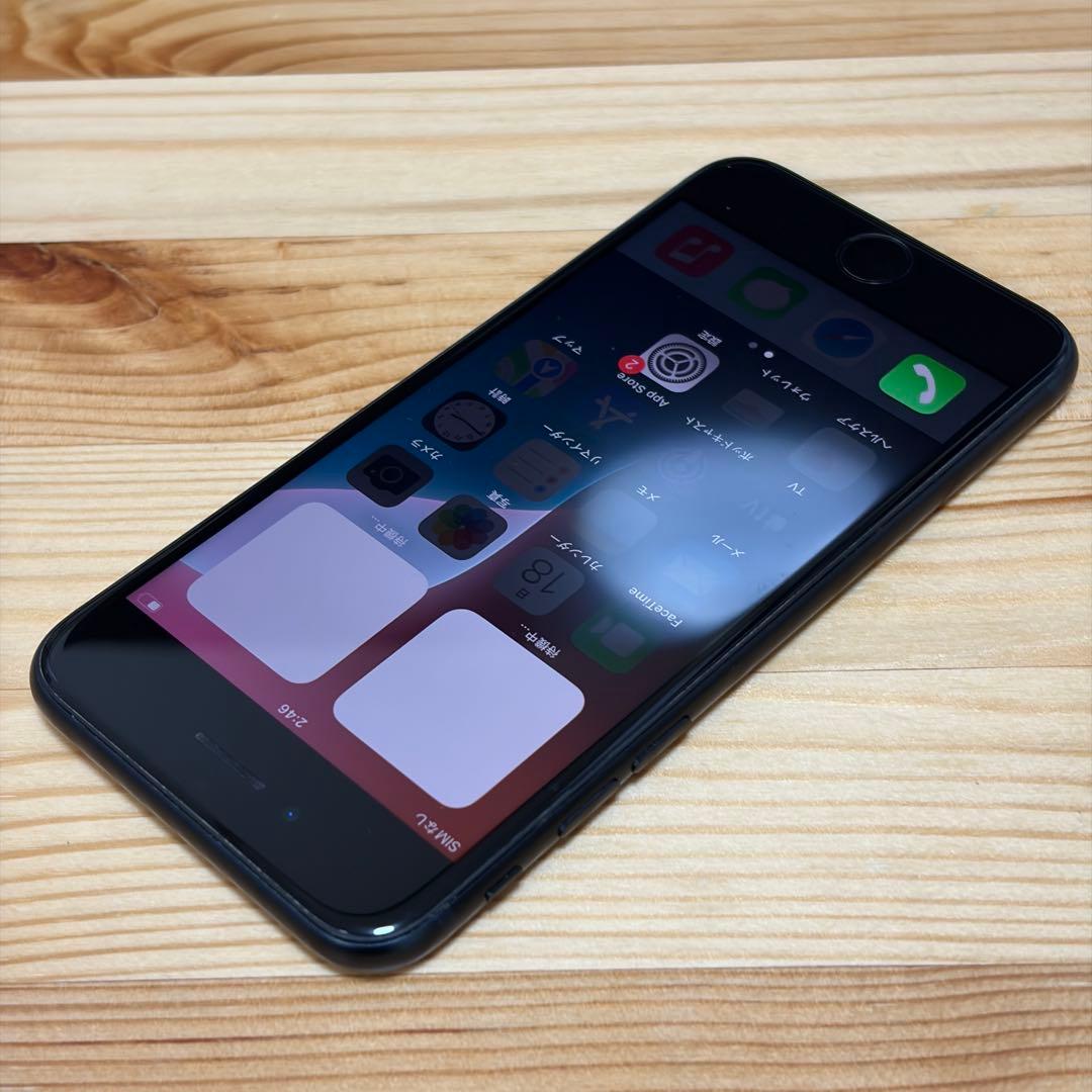 バッテリー新品　iPhoneSE第3世代64GB SIMフリー　美品