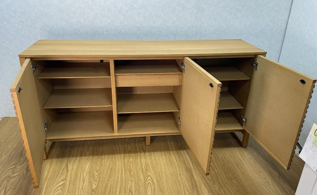 K☆129 カリモク スリットキャビネット QU5850MS