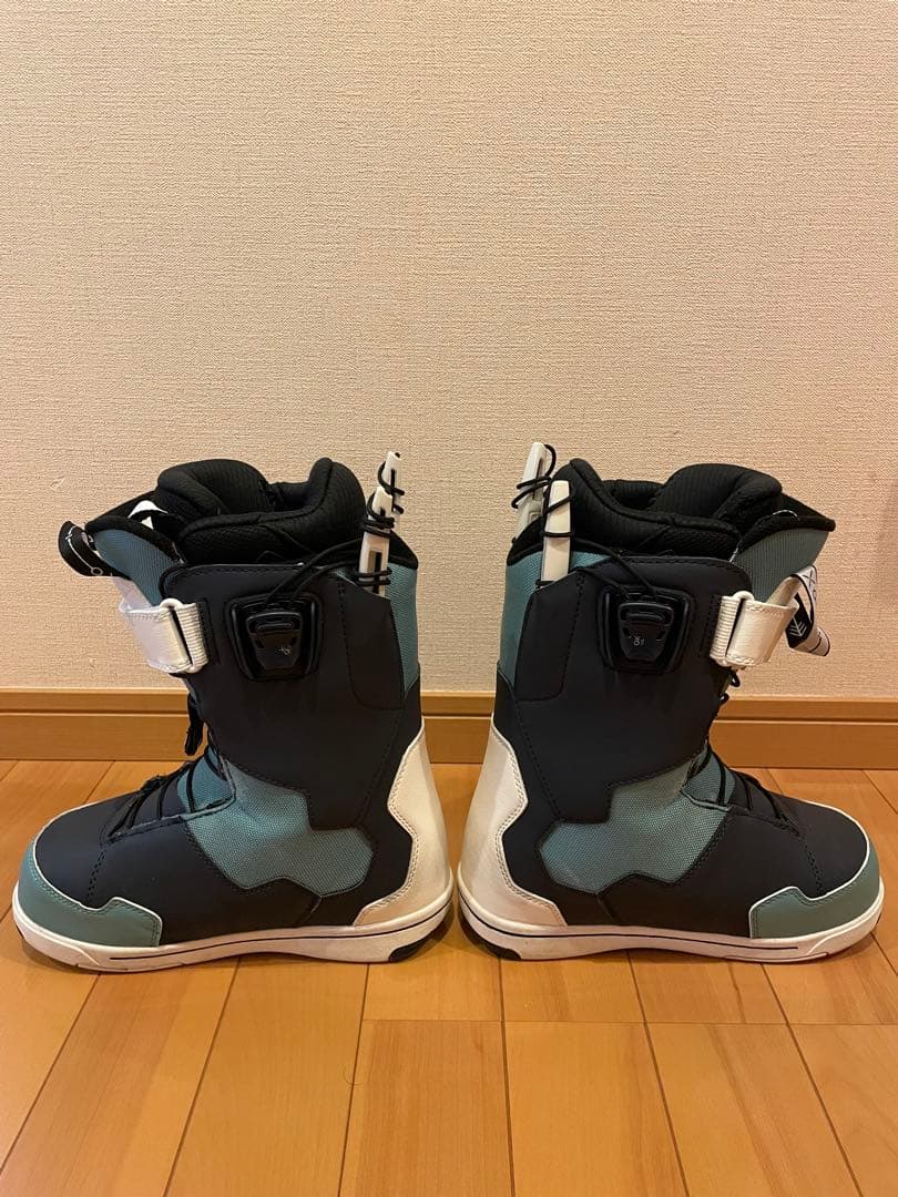 22-23 deeluxe スノーボードブーツ