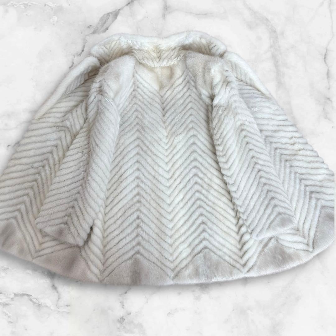 高級✨EMBA エンバ　ヴァイオレットミンク　毛皮ハーフコート　刺繍　11号