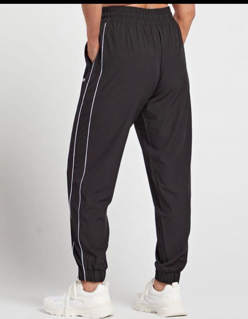 ジャザサイズ　パンツ　ブラック　Mサイズ