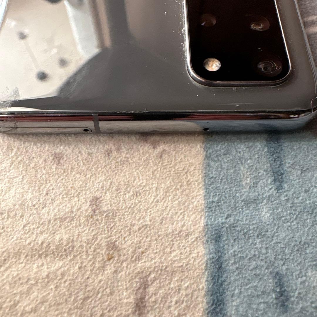 Samsung Galaxy S20+ 5G 本体