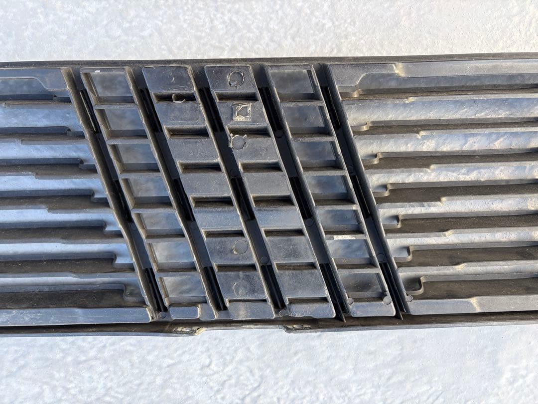 フィアットパンダ　141フロントグリル　前期　ステー付属　FIAT PANDA