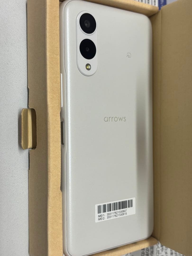 arrows We2 ホワイト 本体