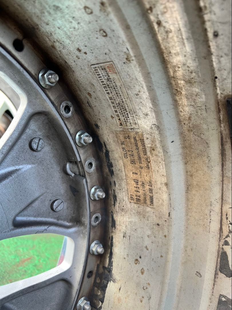 19インチ9.5j＋43 pcd114.3 SSR ヴィエナクライス 2本