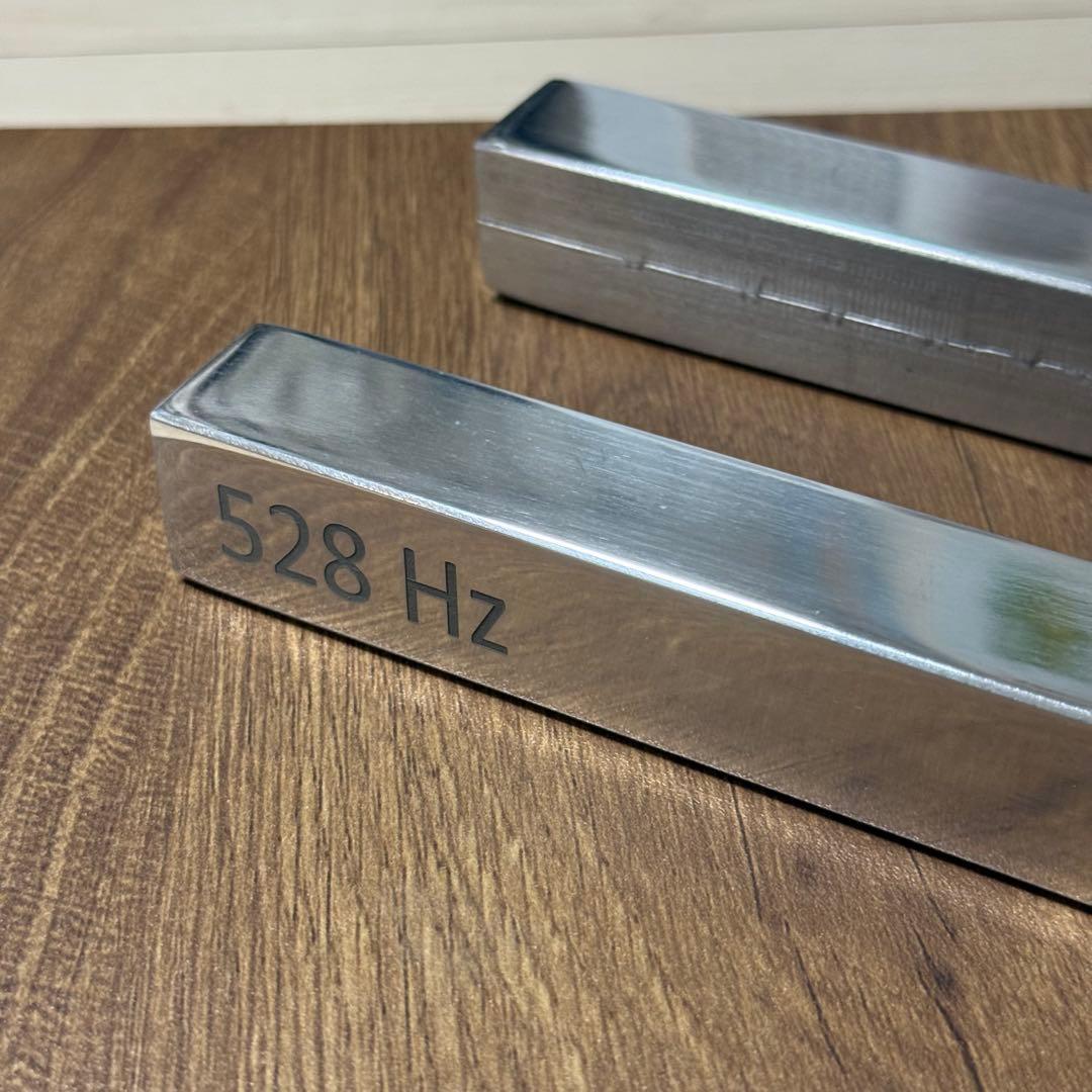 〈鈴様〉音叉　528 Hz 大型チューニングフォーク　ソルフェジオ周波数