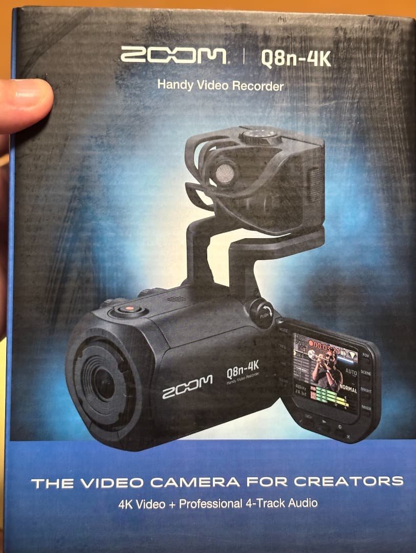 ハンディビデオカメラZOOM Q8n-4K 箱・付属品あり