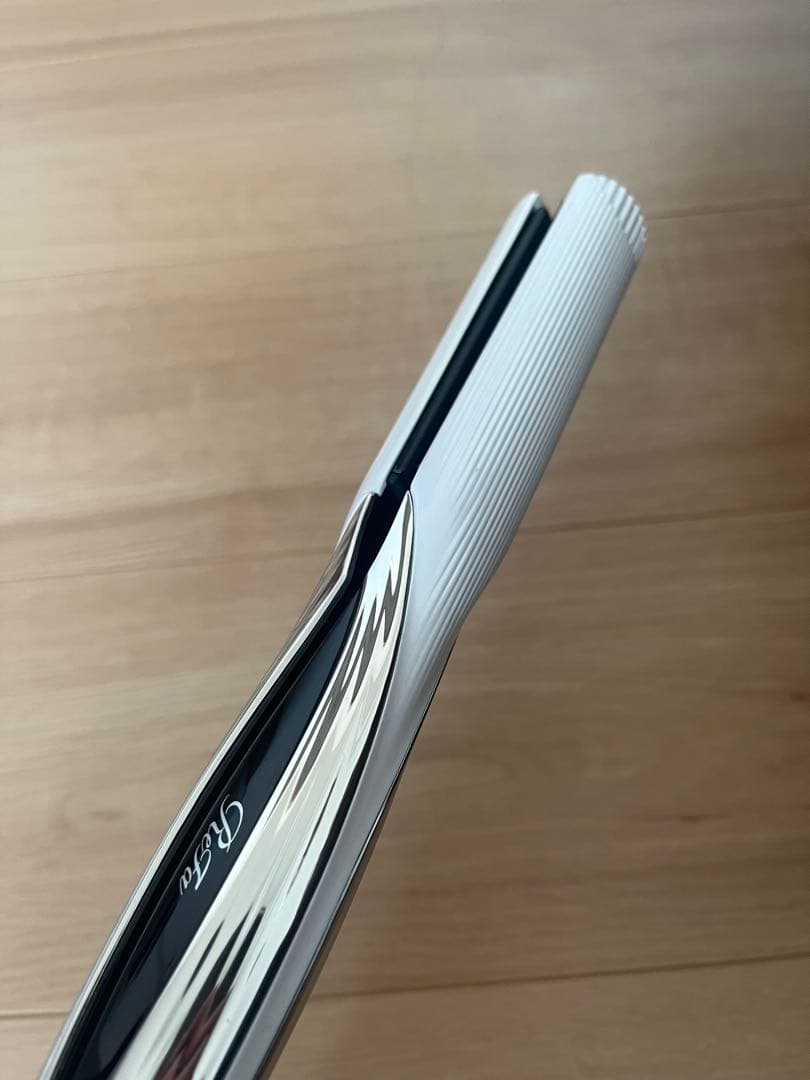 Refaストレートヘアアイロン デジタル表示