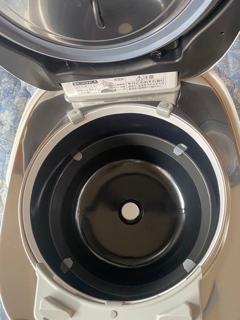 TOSHIBA RC-10VSR 1.0L 東芝真空圧力IHジャー炊飯器