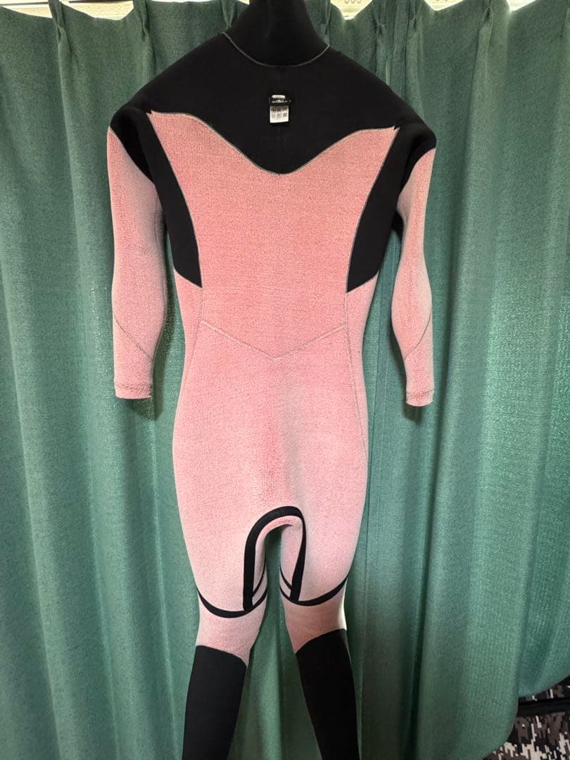 O'Neill セミドライ　スーパーフリーク　ML 5×3ミリ