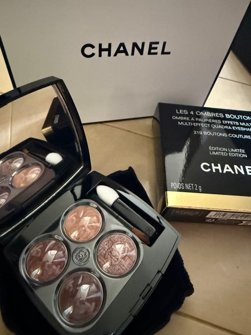 【新品】CHANEL レ キャトル オンブル ブトン 219 ブトンクチュール