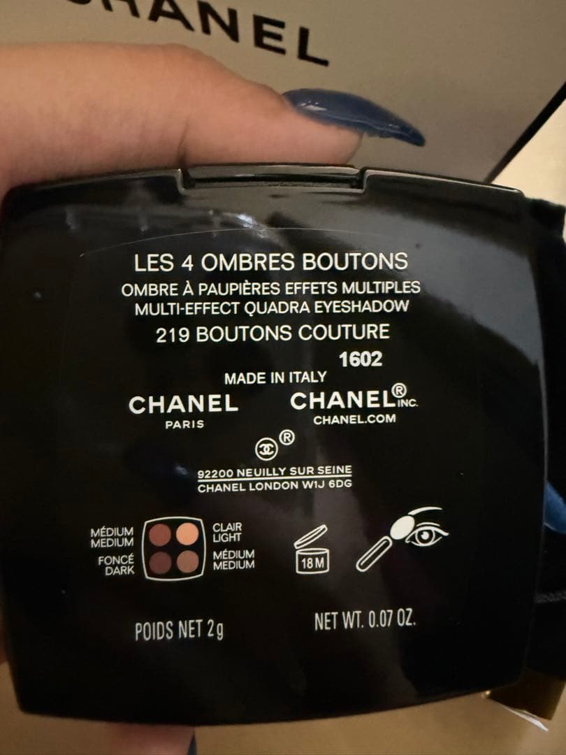 【新品】CHANEL レ キャトル オンブル ブトン 219 ブトンクチュール