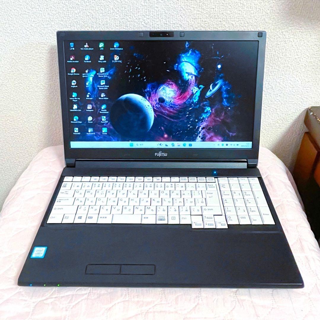 【高級機・極美品】2019年製 第8世代Corei7 SSD512G カメラ