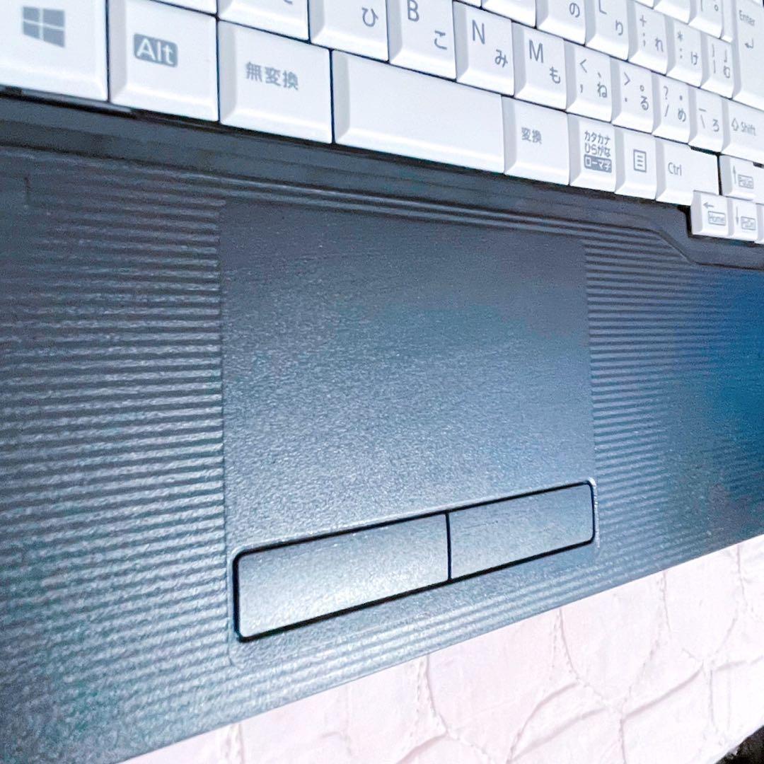 【高級機・極美品】2019年製 第8世代Corei7 SSD512G カメラ