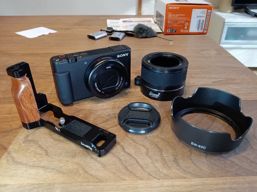 【電池計3個+SmallRig付】SONY VLOGCAM ZV-1【返金保証】