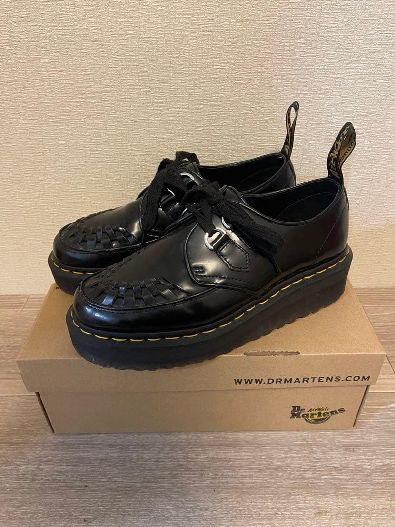 r*e様 Dr. Martens SIDNEY ブラック レースアップシューズ