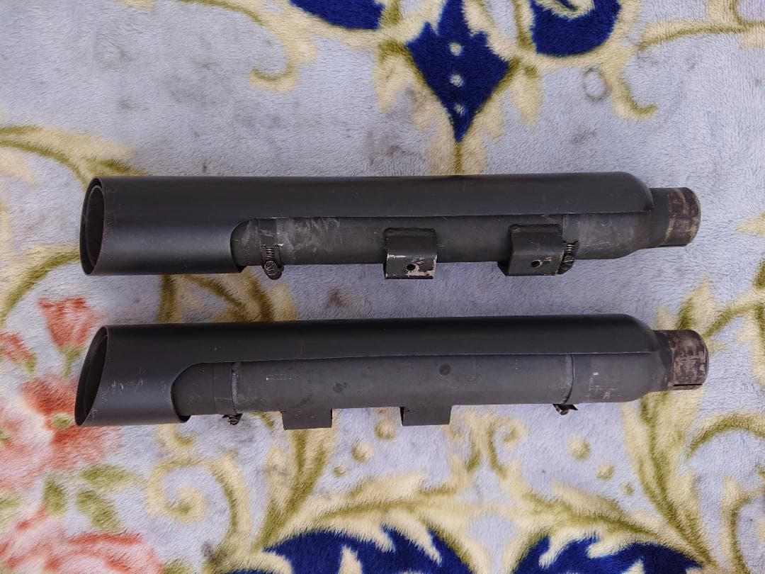 ハーレー　バンス＆ハインズ　ツインスラッシュ　スリップオン　マフラー