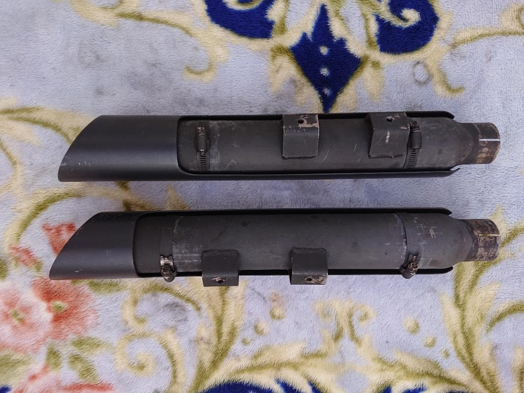 ハーレー　バンス＆ハインズ　ツインスラッシュ　スリップオン　マフラー