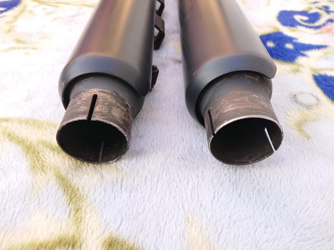 ハーレー　バンス＆ハインズ　ツインスラッシュ　スリップオン　マフラー