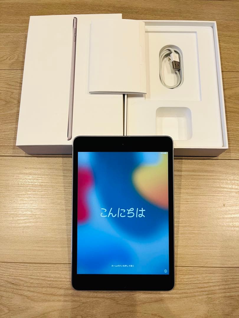 iPad mini4 128GB WiFi シルバー