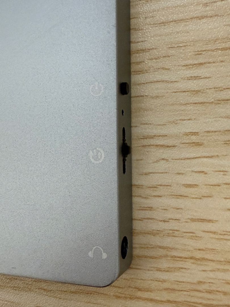 ポータブル・モバイルモニター 15.6インチ 4K カバー・スタンド付