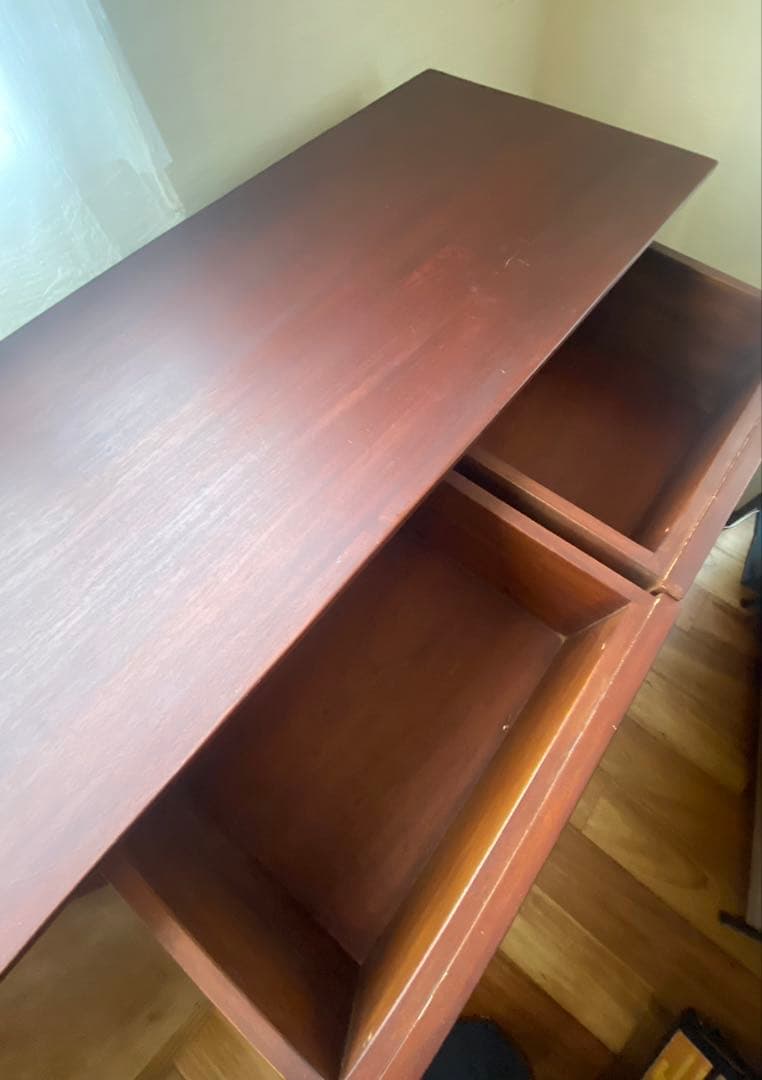 【送料込み】マホガニーのアンティーク調チェスト