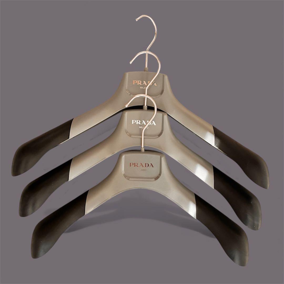 PRADA・MONCLER衣類ハンガーセット サイズ色々