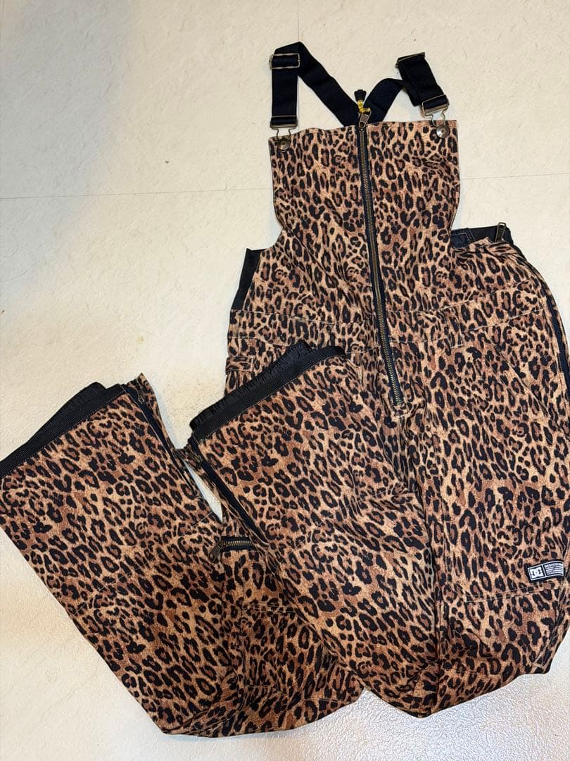 DC ヒョウ柄 スノーボードウェア　Sサイズ