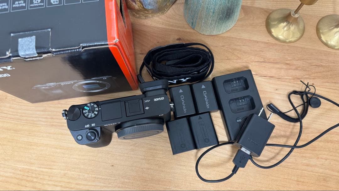 SONY α6400 ミラーレス一眼 本体と付属品