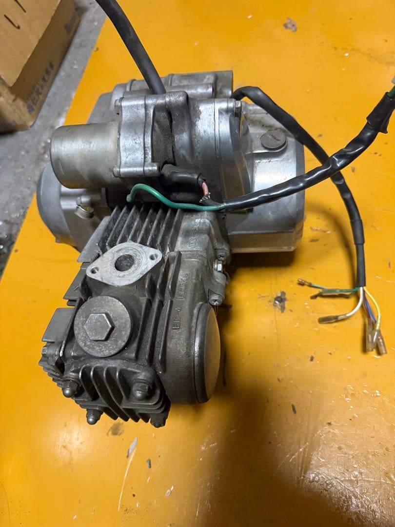 HONDA スーパーカブセル付き4速エンジン 武川ボアアップ