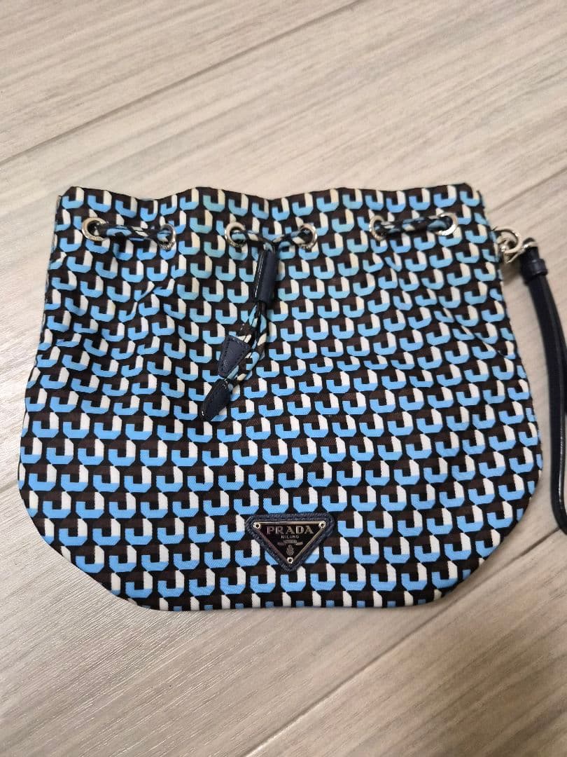 PRADA 青黒パターン 巾着型ショルダーバッグ
