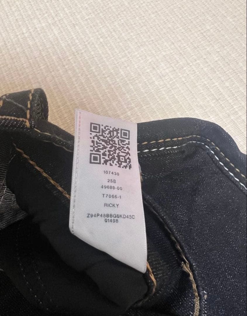 TRUE RELIGION RICKY BIG QTブラックデニム 30インチ黒