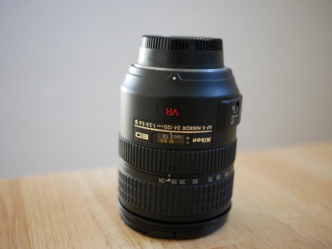 ニコン VR Zoom 24-120mm f/3.5-5.6G
