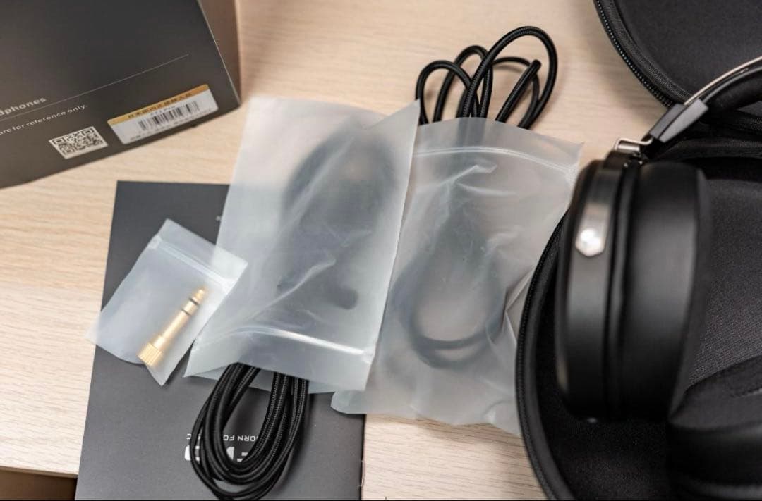 ヘッドホン Fiio FT1 PRO