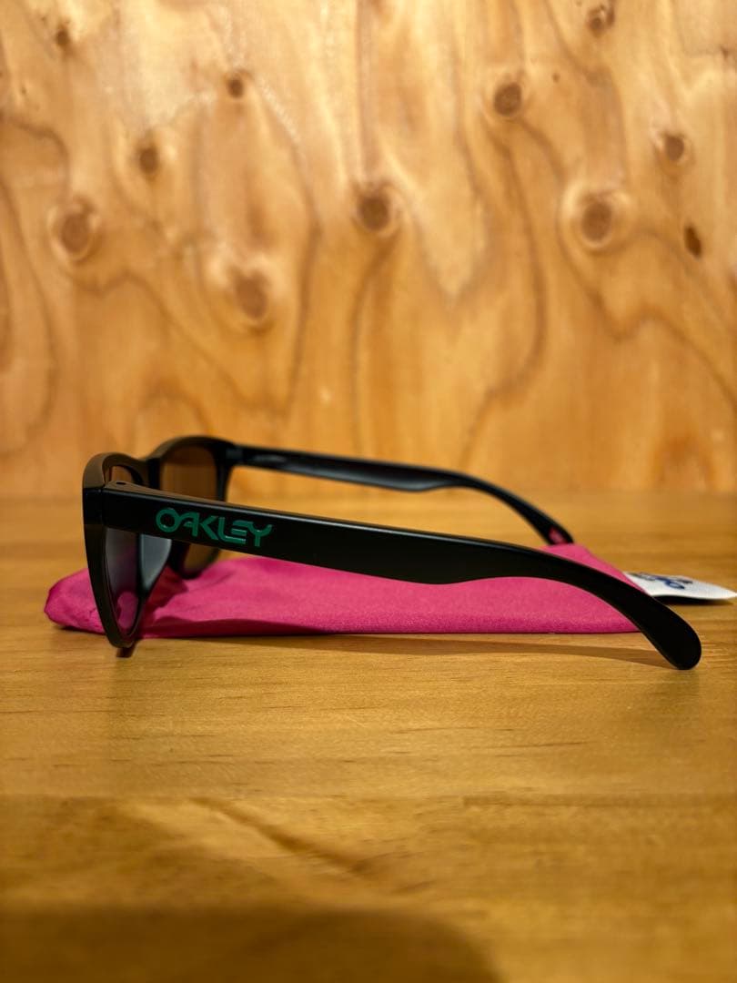 OAKLEY frogskins 未使用品