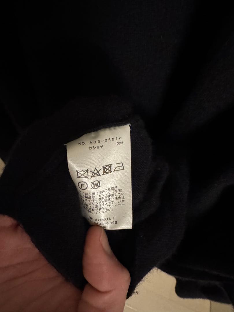 カシミヤコモリニット