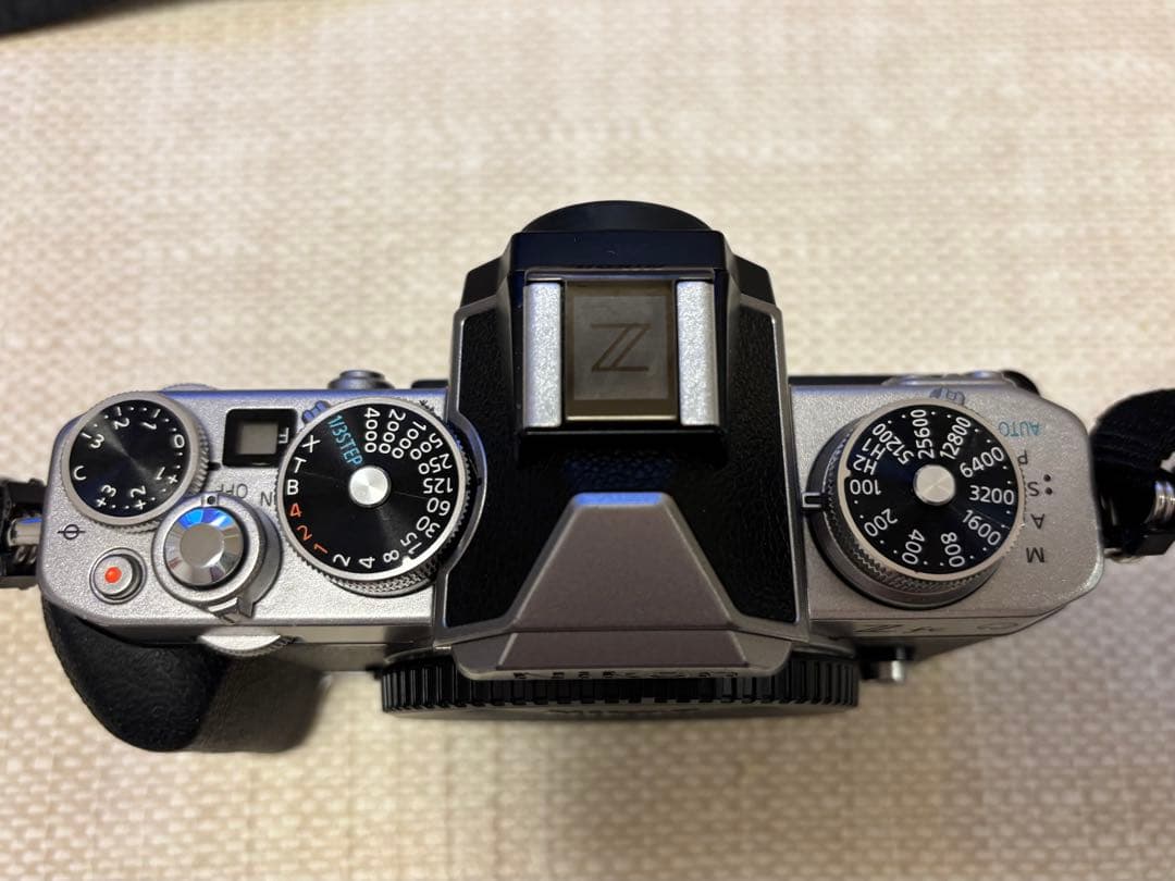 Nikon Z fc シルバー