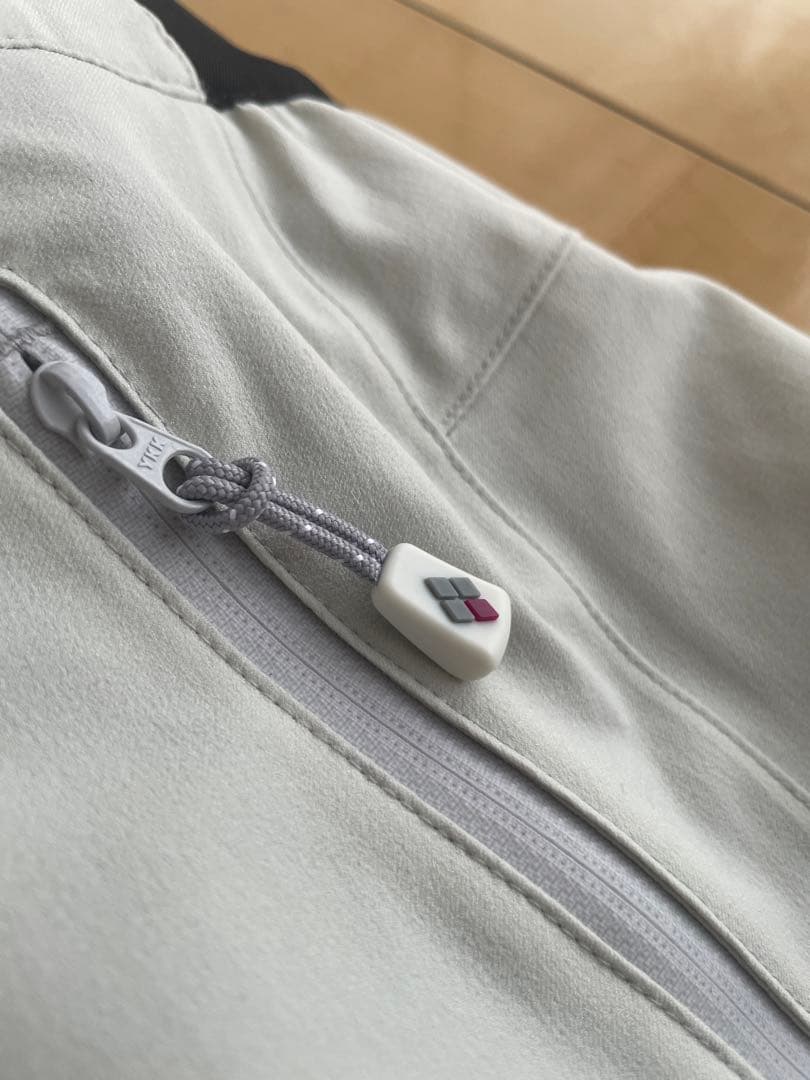 モンベル ドライテックインシュレーテッドパンツ 　Мサイズ　ライトグレー