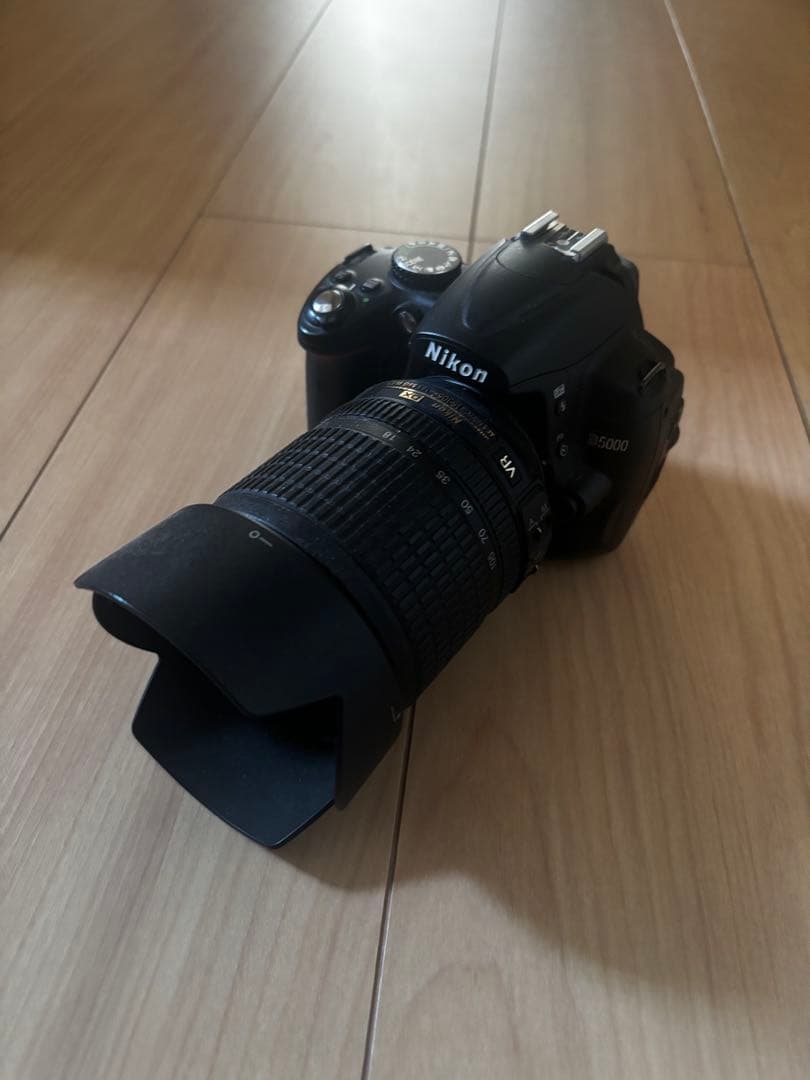 Nikon デジタル一眼レフカメラ ズームレンズ付き