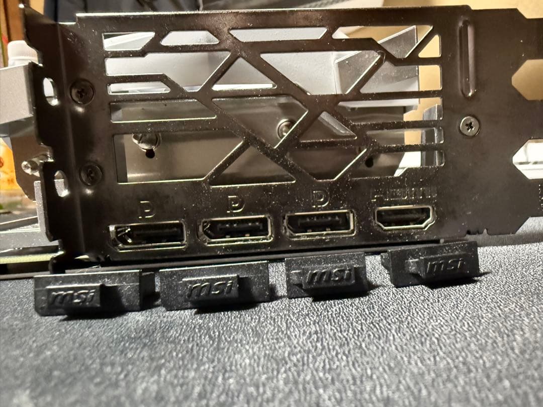 グラフィックボード・グラボ・ビデオカード GeForce RTX 4070 Ti GAMING X TRIO WHITE