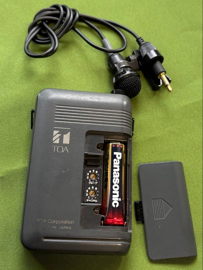 ⑨ TOA ワイヤレスマイク　WM-1310　中古品 タイピンマイク02468
